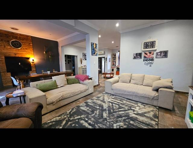 3 BEDROOM HOUSE FOR SALE IN CASHAN